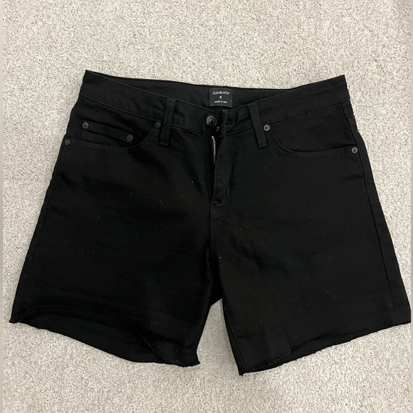 BLACK JEAN SHORTS - Picture 6 of 6